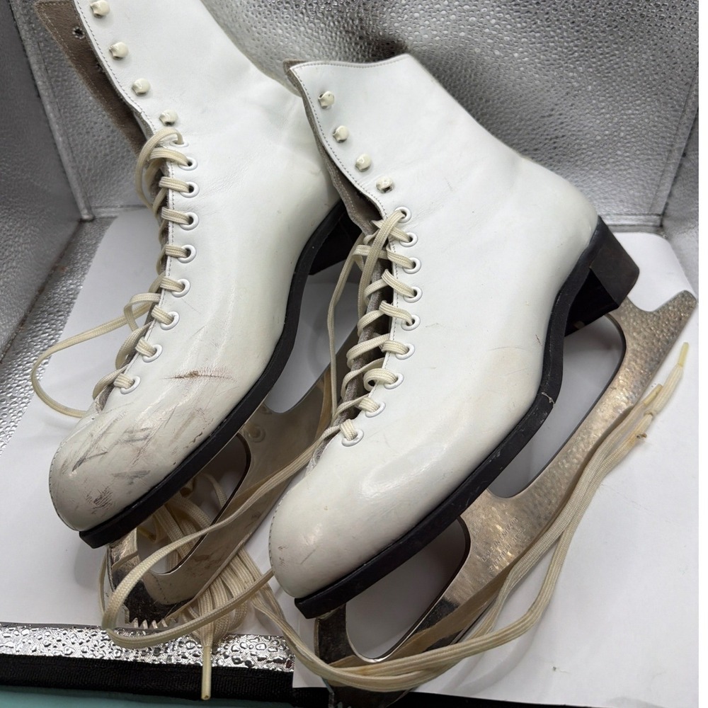 Riddell‎ White Leather Figure Ice Skates Sheffield Steel Blades Made in England